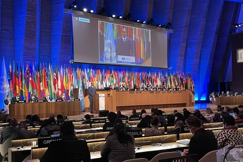 Toàn cảnh cuộc họp Đại hội đồng UNESCO 41.