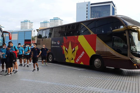 Tuyển Việt Nam có mặt tại Singapore, chính thức chinh phục AFF Cup 