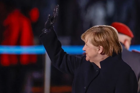 Quân đội Đức tổ chức đại quân nhạc tri ân Thủ tướng Angela Merkel