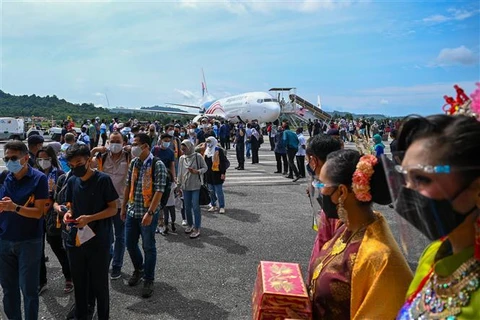 Malaysia hạn chế khách nước ngoài nhập cảnh vào đảo Langkawi