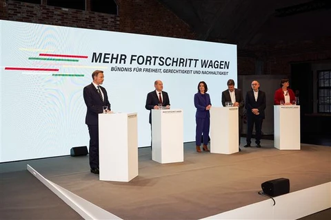 Đức: SPD ủng hộ thỏa thuận liên minh cầm quyền với FDP, đảng Xanh