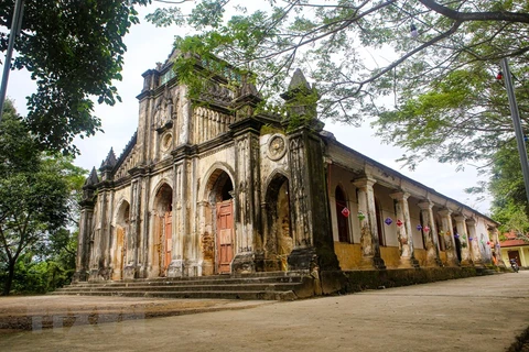 Đà Nẵng gìn giữ, bảo tồn vẻ đẹp cổ kính nhà thờ cổ Tùng Sơn