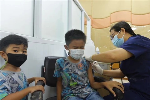 Campuchia bắt đầu chiến dịch tiêm vaccine COVID-19 cho trẻ từ 3-5 tuổi