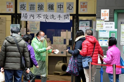 COVID-19: Bác sỹ của Trung Quốc đại lục có thể đến hỗ trợ Hong Kong