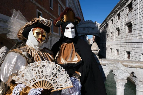 Italy: Sức hấp dẫn của lễ hội hóa trang Carnival thành Venice