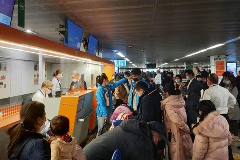 Thêm 259 công dân Việt Nam về nước trên chuyến bay cứu trợ từ Ba Lan