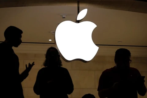 Cựu nhân viên của Apple bị cáo buộc lừa đảo hơn 10 triệu USD