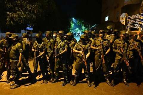 Sri Lanka áp đặt lệnh giới nghiêm toàn quốc kéo dài 36 giờ