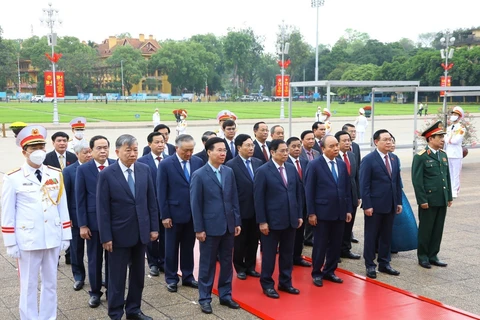 Lãnh đạo Đảng, Nhà nước viếng Chủ tịch Hồ Chí Minh, tưởng niệm liệt sỹ