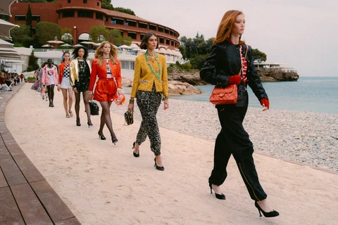 BST Chanel Cruise 2023: Miền ký ức hoài niệm về một vùng đất xa hoa