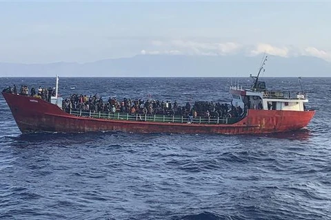 Đắm thuyền ngoài khơi Tunisia, hơn 70 người di cư mất tích