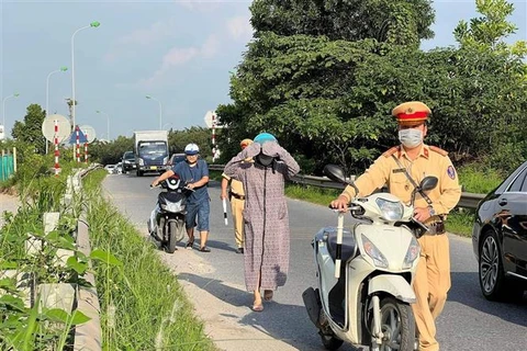 Hà Nội xử lý nghiêm trường hợp đi xe máy vào cao tốc Đại lộ Thăng Long