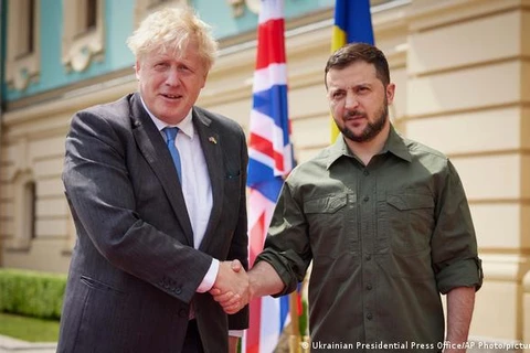 Thủ tướng Anh Boris Johnson bất ngờ tới thăm Ukraine lần thứ 2