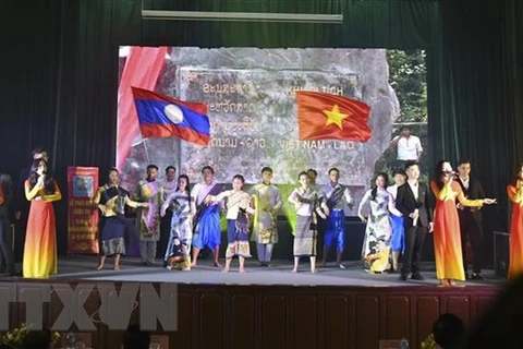 Thúc đẩy mối quan hệ hữu nghị vĩ đại, tình đoàn kết đặc biệt Việt-Lào