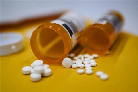 Johnson & Johnson chi hơn 40 triệu USD giải quyết vụ kiện thuốc opioid