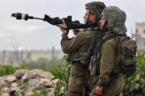 Binh sỹ Israel vượt biên giới, tấn công 4 nghi can khủng bố Syria