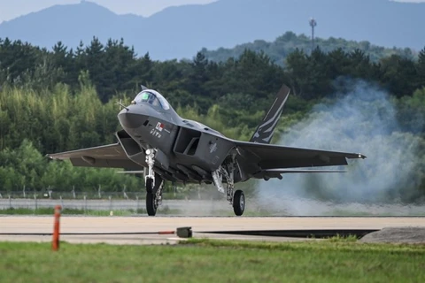 Hàn Quốc đẩy mạnh phát triển máy bay chiến đấu KF-21 