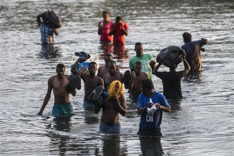 Phát hiện hơn 100 người di cư Haiti trên đảo hoang gần Puerto Rico