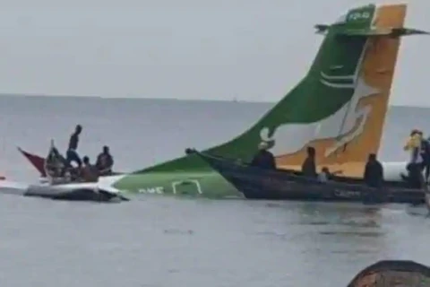 Đã cứu được 26 người trong vụ rơi máy bay ở Tanzania
