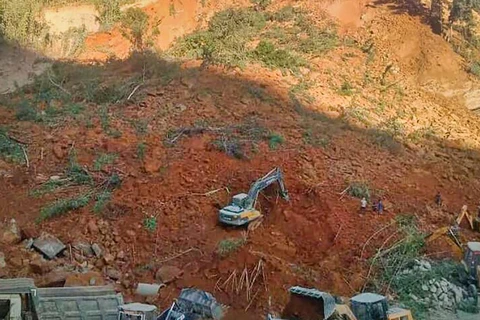 Sập mỏ đá tại Ấn Độ, ít nhất 15 công nhân nghi bị mắc kẹt