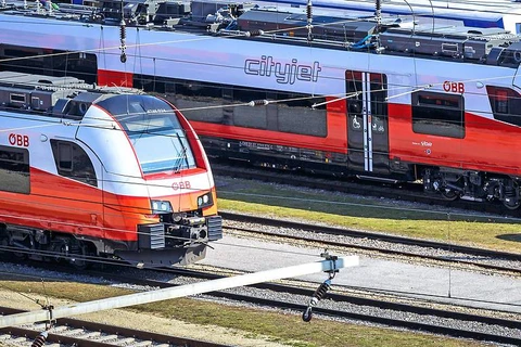 Đường sắt trên toàn nước Áo tê liệt do đình công đòi tăng lương