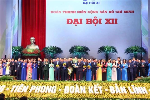 Đoàn Thanh niên Việt-Lào giao lưu nghệ thuật mừng đại hội đoàn lần XII