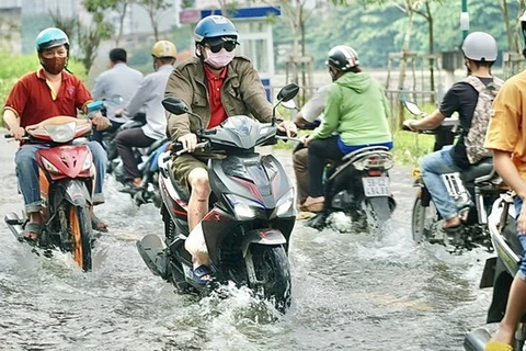 TP Hồ Chí Minh xuất hiện cơn mưa trái mùa dài gần 1 tiếng đồng hồ