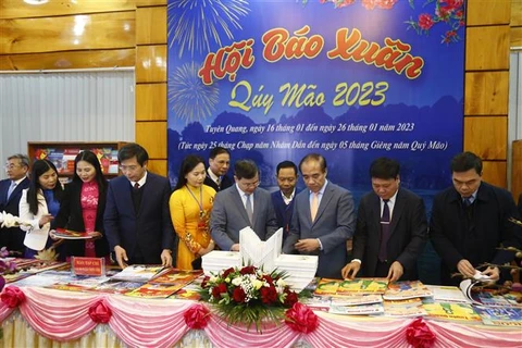 Sơn La, Tuyên Quang, Phú Yên tổ chức Hội báo xuân Quý Mão 2023