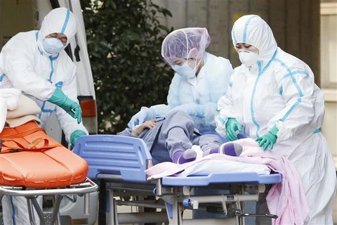 Số ca cấp cứu khó tìm được bệnh viện tiếp nhận cao kỷ lục tại Nhật Bản