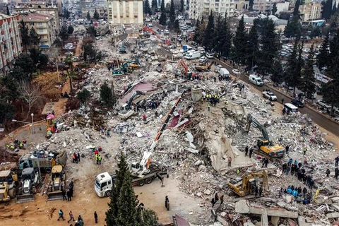 Thổ Nhĩ Kỳ trấn áp nạn cướp bóc sau trận động đất kinh hoàng