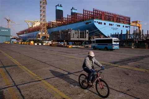 Hàn Quốc trước nguy cơ thiếu hụt 14.000 lao động ngành đóng tàu