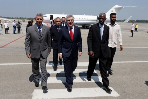 Chủ tịch Ủy ban Olympic quốc tế Thomas Bach đến thăm Cuba