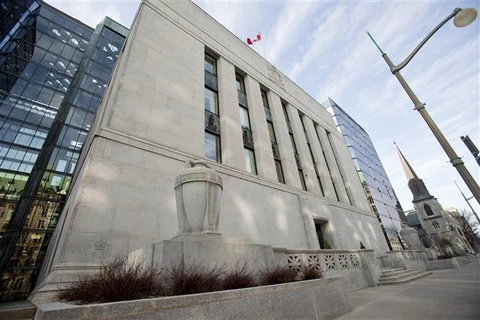 Kinh tế tăng trưởng lại gây "đau đầu" cho Ngân hàng trung ương Canada