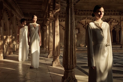 Dior tôn vinh kỹ thuật thêu đính thủ công của Ấn Độ trong BST mới