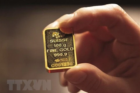 Giá vàng trên thị trường thế giới giảm mạnh nhất kể từ đầu tháng 2