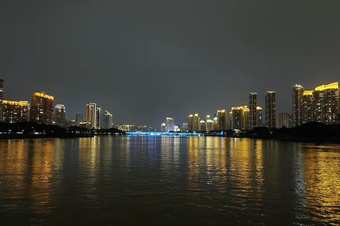 Trung Quốc: Thưởng ngoạn cảnh đêm lộng lẫy trên dòng Mân Giang