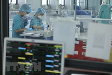 Việt Nam có thêm 12 ca COVID-19 mới, 2 bệnh nhân đang thở ôxy