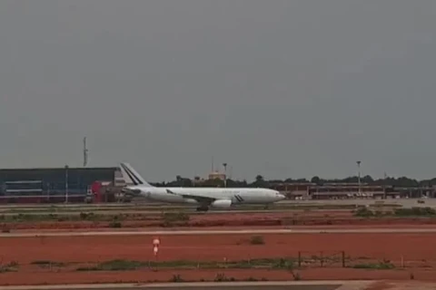 Niger mở lại không phận cho chuyến bay thương mại nội địa và quốc tế