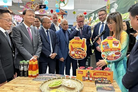 Quảng bá hàng Việt Nam tại hệ thống siêu thị Système U của Pháp