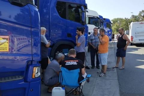 Các tài xế xe tải chấm dứt đình công kéo dài nhiều tuần ở Đức