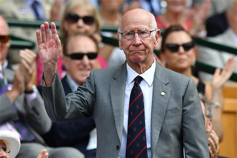 Huyền thoại bóng đá Anh Bobby Charlton qua đời ở tuổi 86