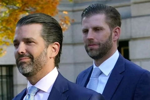 Hai thành viên đầu tiên trong gia đình cựu Tổng thống Trump hầu tòa