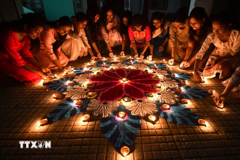 Ấn Độ lập kỷ lục thế giới với lễ hội ánh sáng Diwali của người Hindu