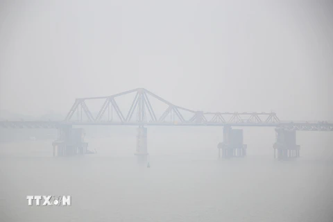 Ô nhiễm không khí nặng tại Hà Nội ở mức có hại cho sức khỏe