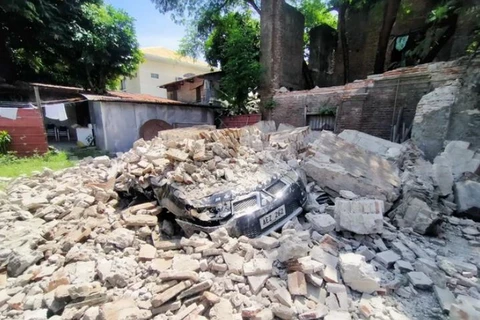 Cảnh đổ nát một sau trận động đất tại Philippines. (Ảnh: AFP/TTXVN)