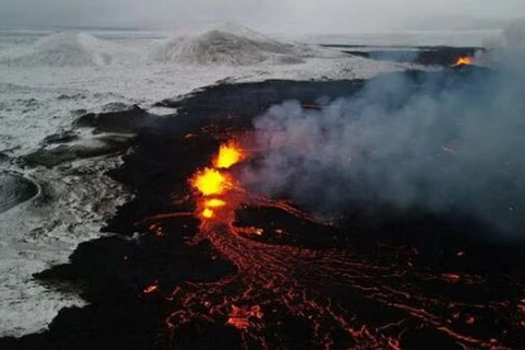 Núi lửa Sylingarfell phun trào. (Nguồn: Reuters)