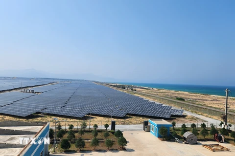 Một dự án điện mặt trời ở Việt Nam. (Ảnh: Sỹ Thắng/TTXVN)