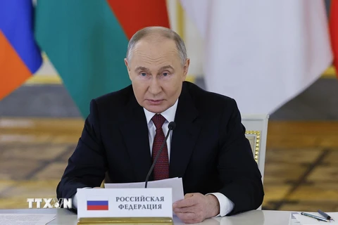 Tổng thống Nga Vladimir Putin phát biểu tại thủ đô Moskva ngày 8/5. (Ảnh: AFP/TTXVN)
