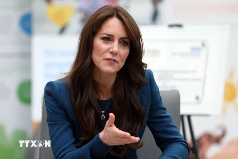 Công nương xứ Wales Catherine (Kate) thăm một bệnh viện tại London, Anh ngày 5/12/2023. (Ảnh: AFP/TTXVN)