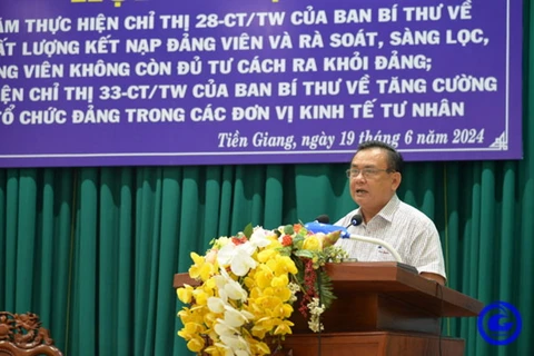 Ông Võ Văn Bình, Phó Bí thư Thường trực Tỉnh ủy, Chủ tịch Hội đồng Nhân dân tỉnh phát biểu. (Ảnh: Cổng Thông tin Điện tử tỉnh Tiền Giang)